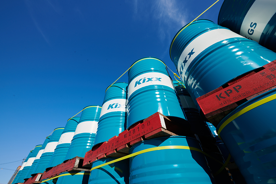 Thousands of barrels of high-quality industrial lubricants are packaged in Kixx’s factory for global distribution.